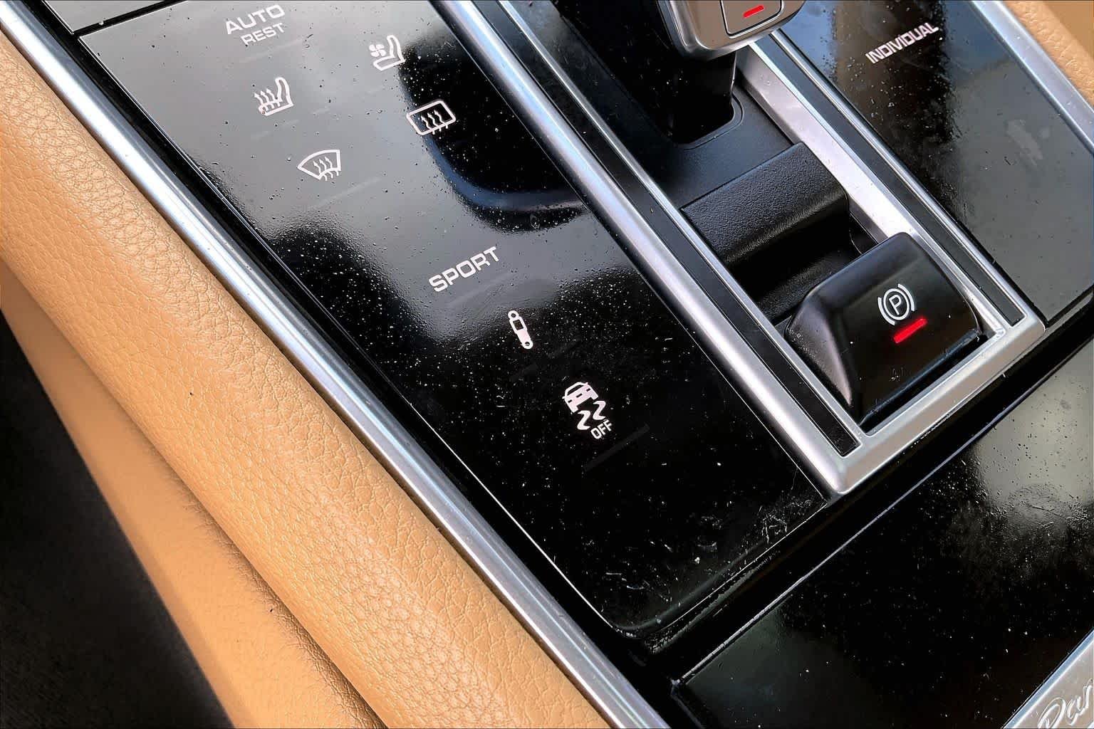 Used 2018 Black Porsche 4 image 32