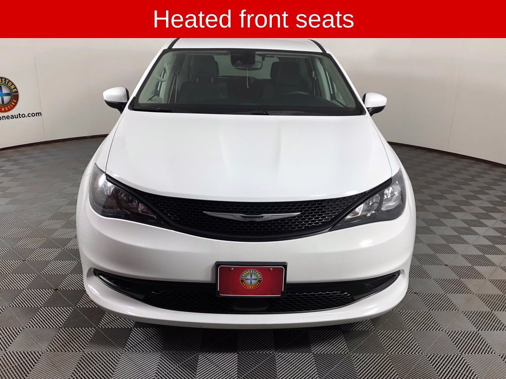 Used 2023 White Chrysler LX image 14