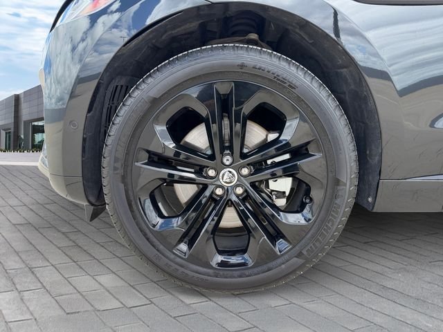 Certified Used 2025 Black Jaguar P400 R-Dynamic S image 9