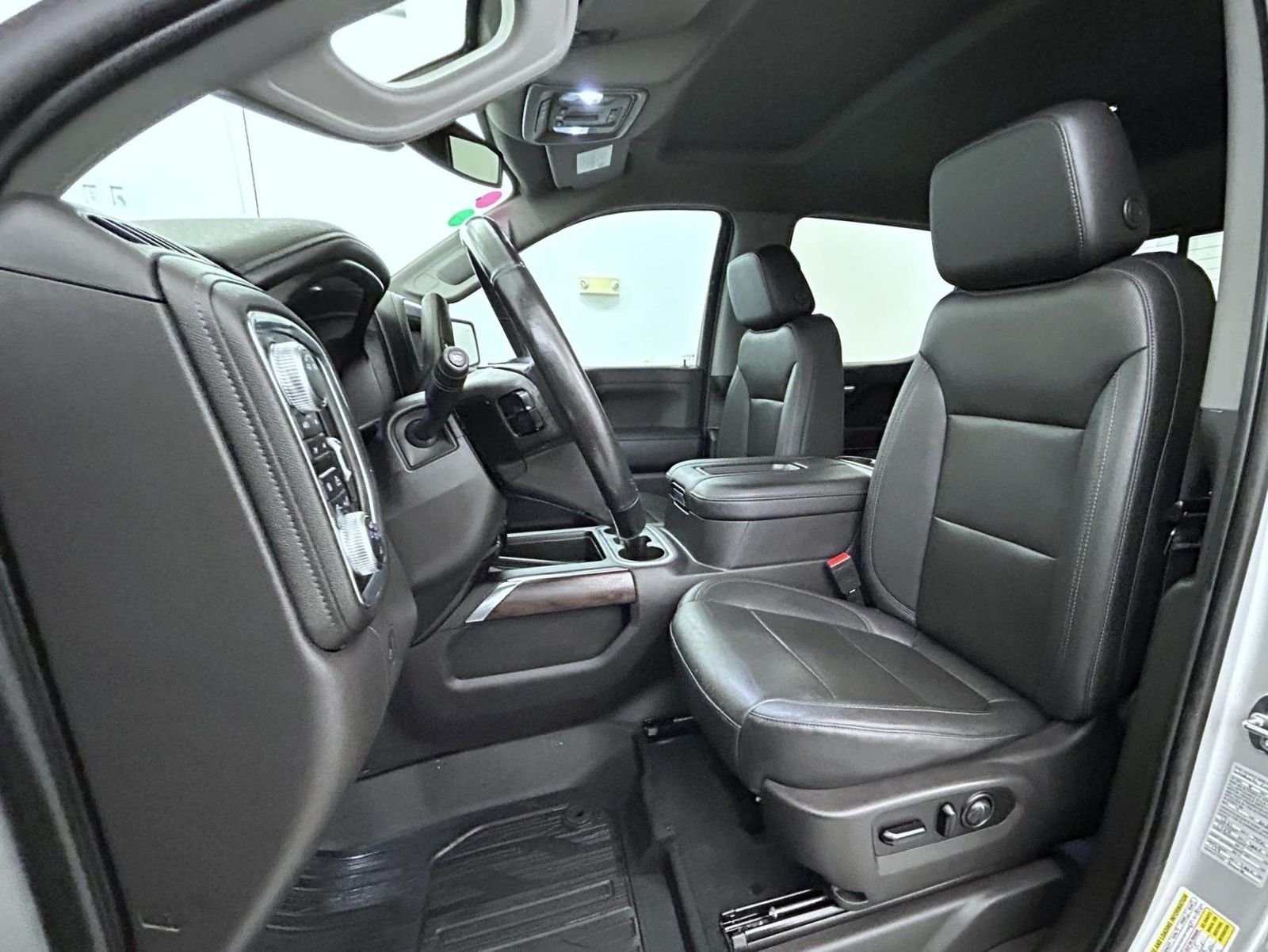 Used 2021 Silver GMC SLT image 10