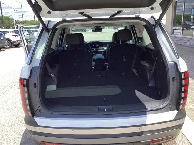 New 2026 Creamy White Pearl Hyundai SEL Premium image 11