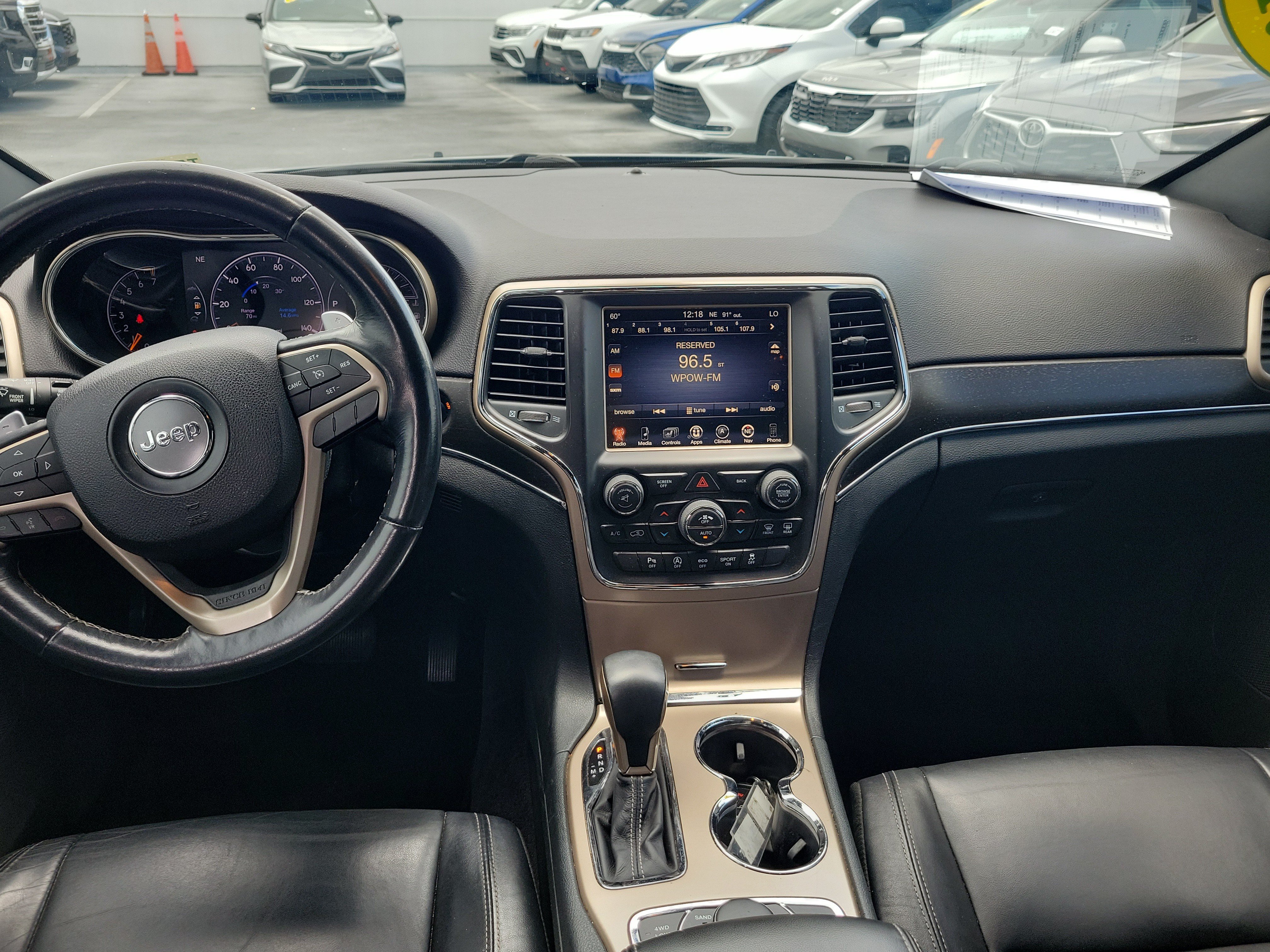 Used 2016 Brilliant Black Crystal Pearlcoat Jeep Limited image 15
