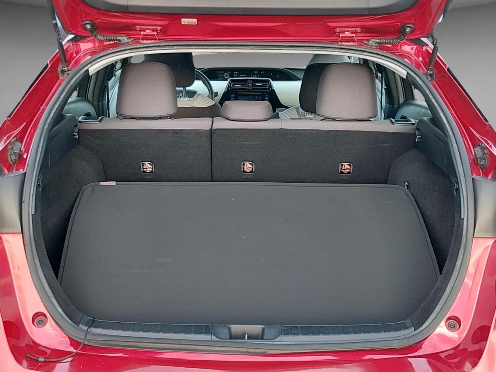 Used 2016 Hypersonic Red Toyota Two image 21