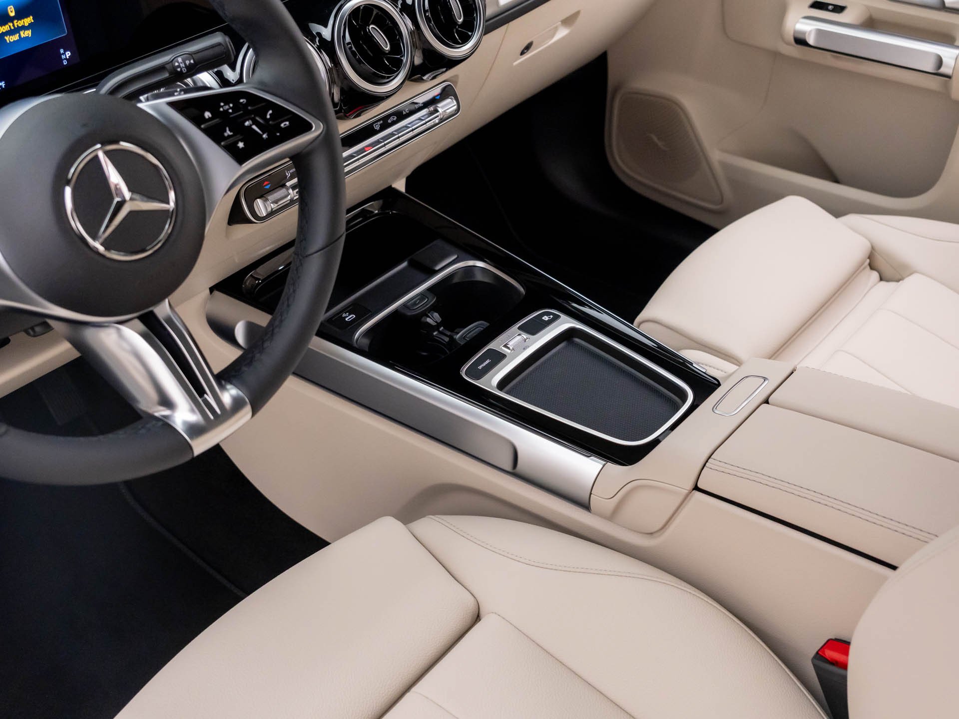 New 2026 White Mercedes-Benz GLB 250 image 53
