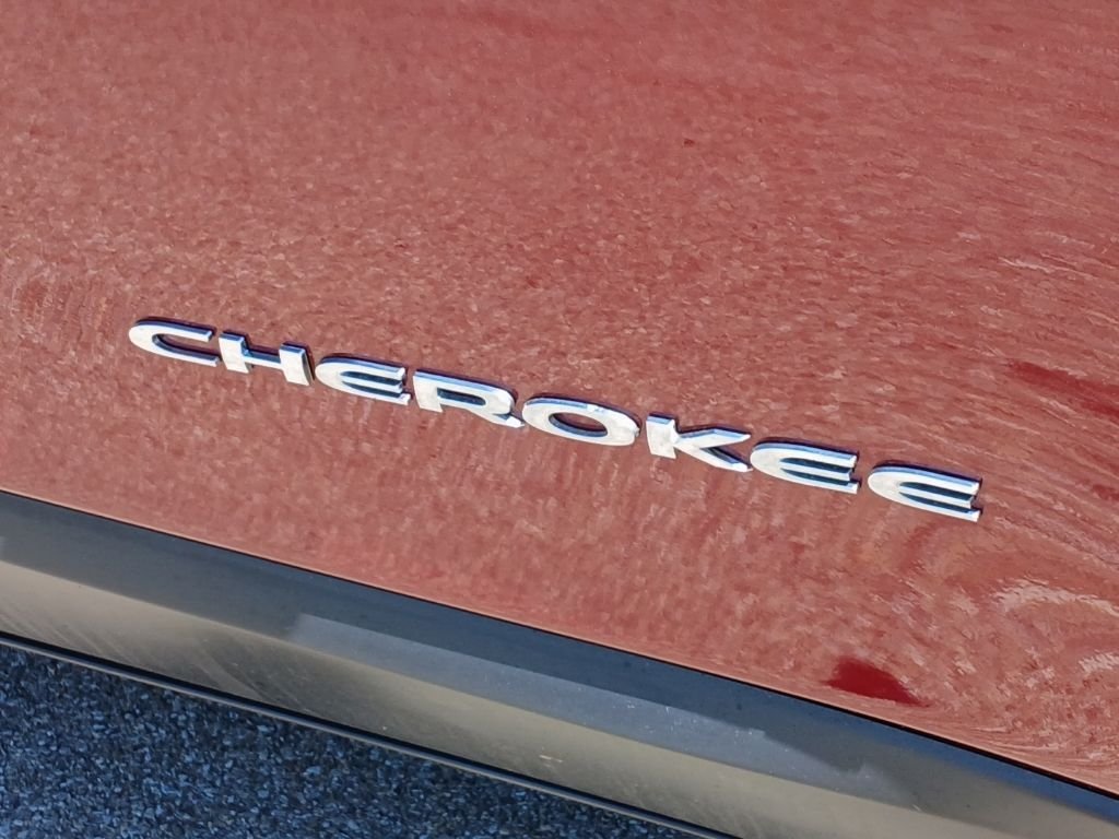 Used 2021 Red Jeep Limited image 31