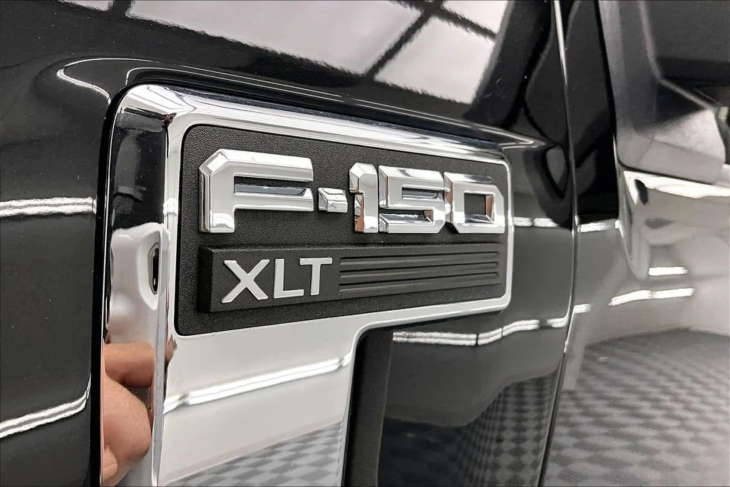 Certified Used 2023 Black Metallic Ford XLT image 8