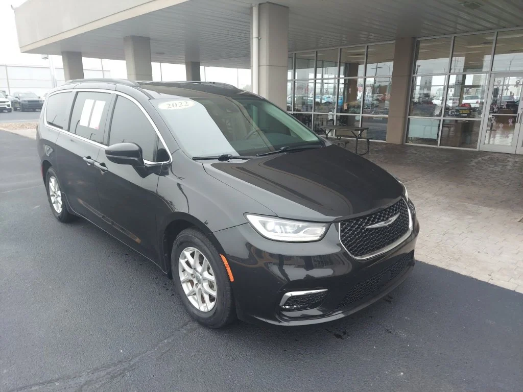 2022 Chrysler Pacifica Touring L
