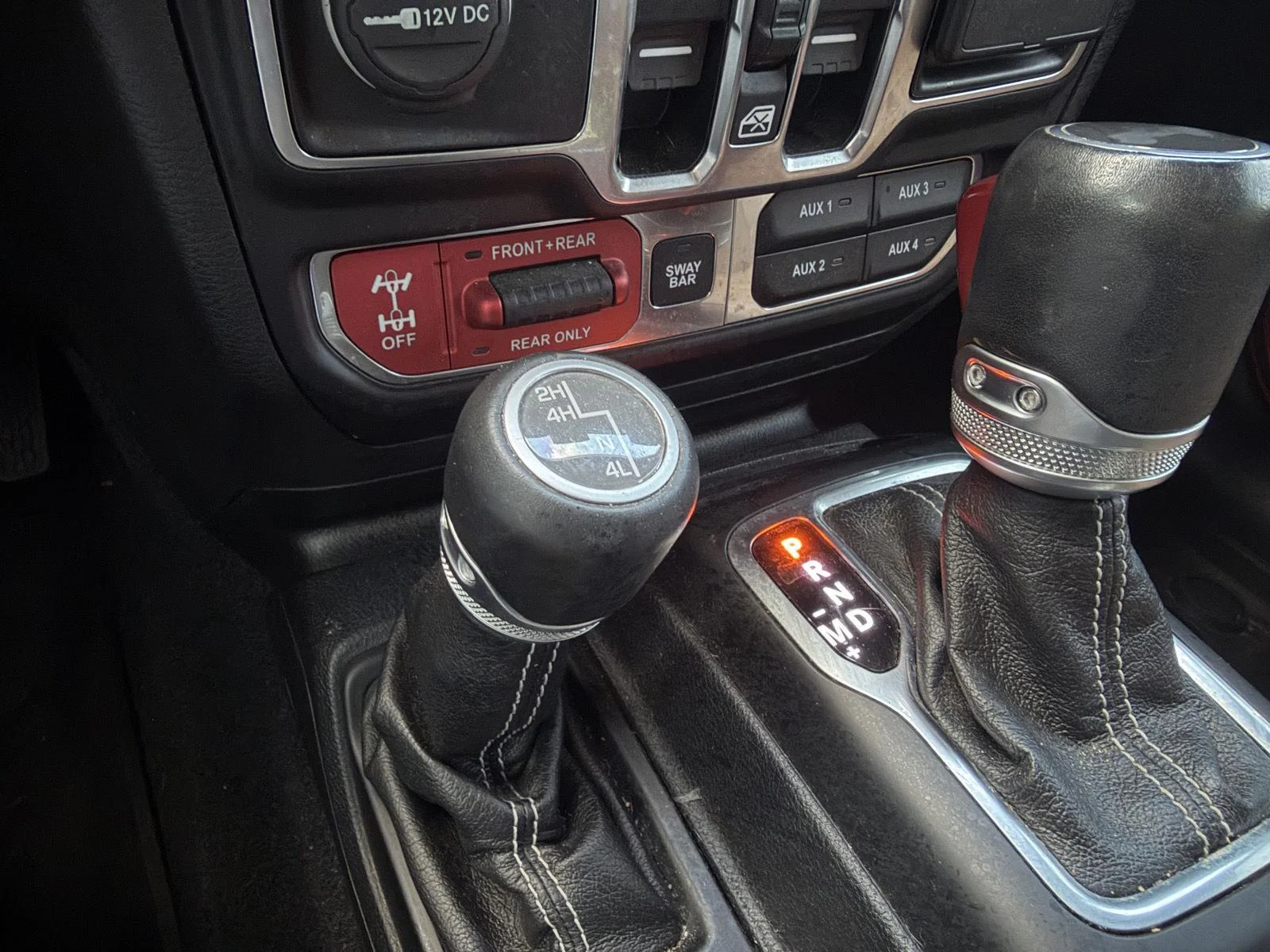 Used 2020 Punkn Metallic Clearcoat Jeep Rubicon image 12