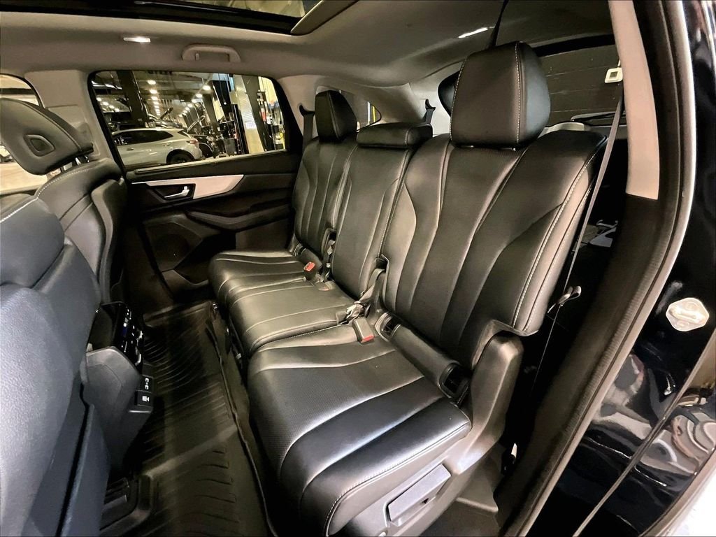 Used 2023 Black Acura Technology image 15
