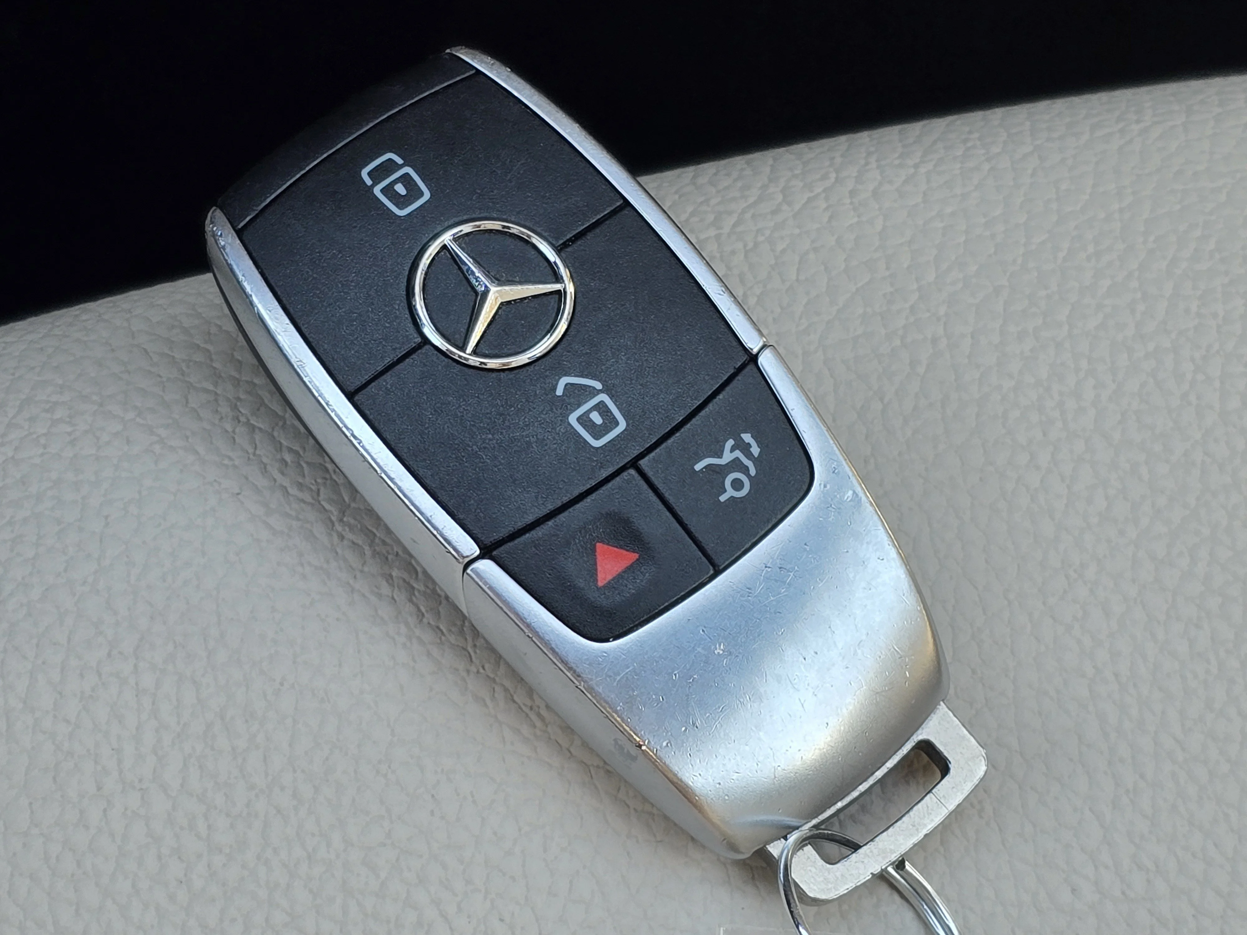 Used 2019 Denim Blue Metallic Mercedes-Benz A 220 image 27