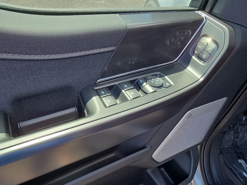 New 2026 Iconic Silver Metallic Ford LARIAT image 10