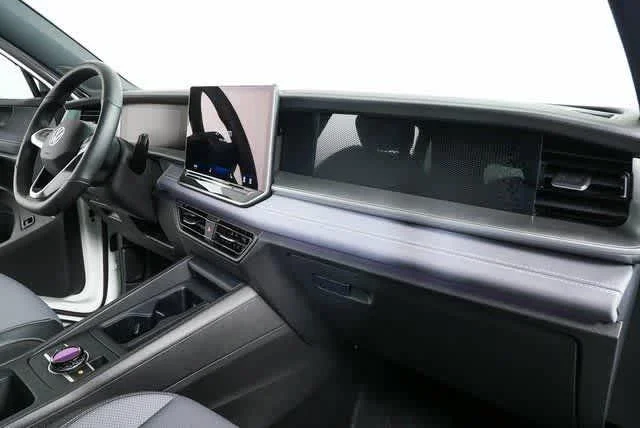 New 2026 Opal White Pearl Volkswagen SE R-Line Black image 23