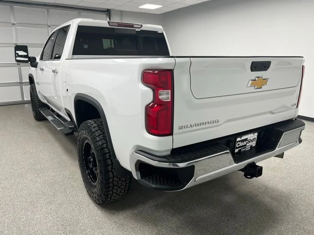 Used 2022 White Chevrolet LTZ image 6