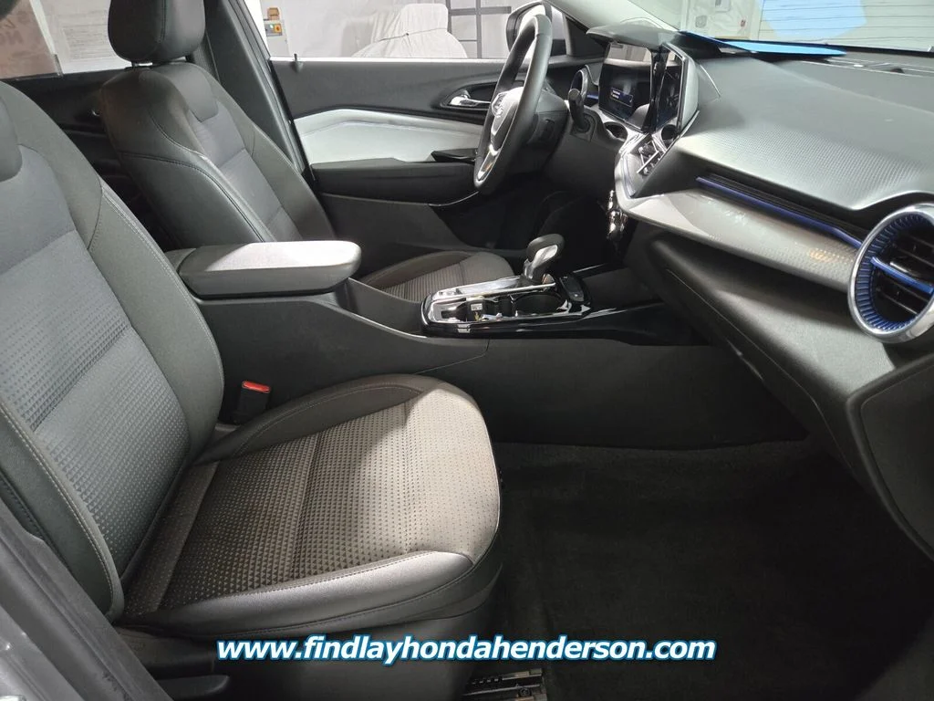 Used 2024 Sterling Gray Metallic Chevrolet LT image 20