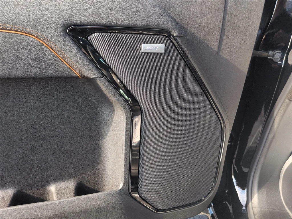 Used 2026 Onyx Black GMC AT4 image 25