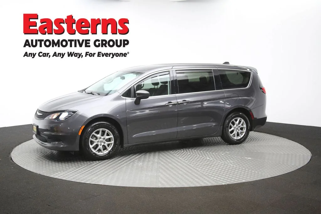 Used 2022 Gray Chrysler LX image 57