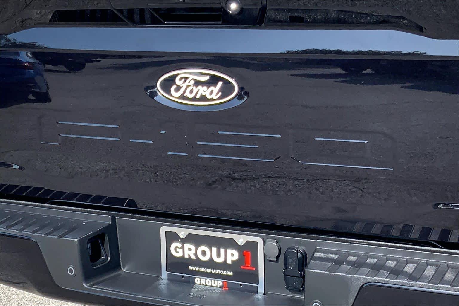 Used 2025 Agate Black Metallic Ford LARIAT image 53