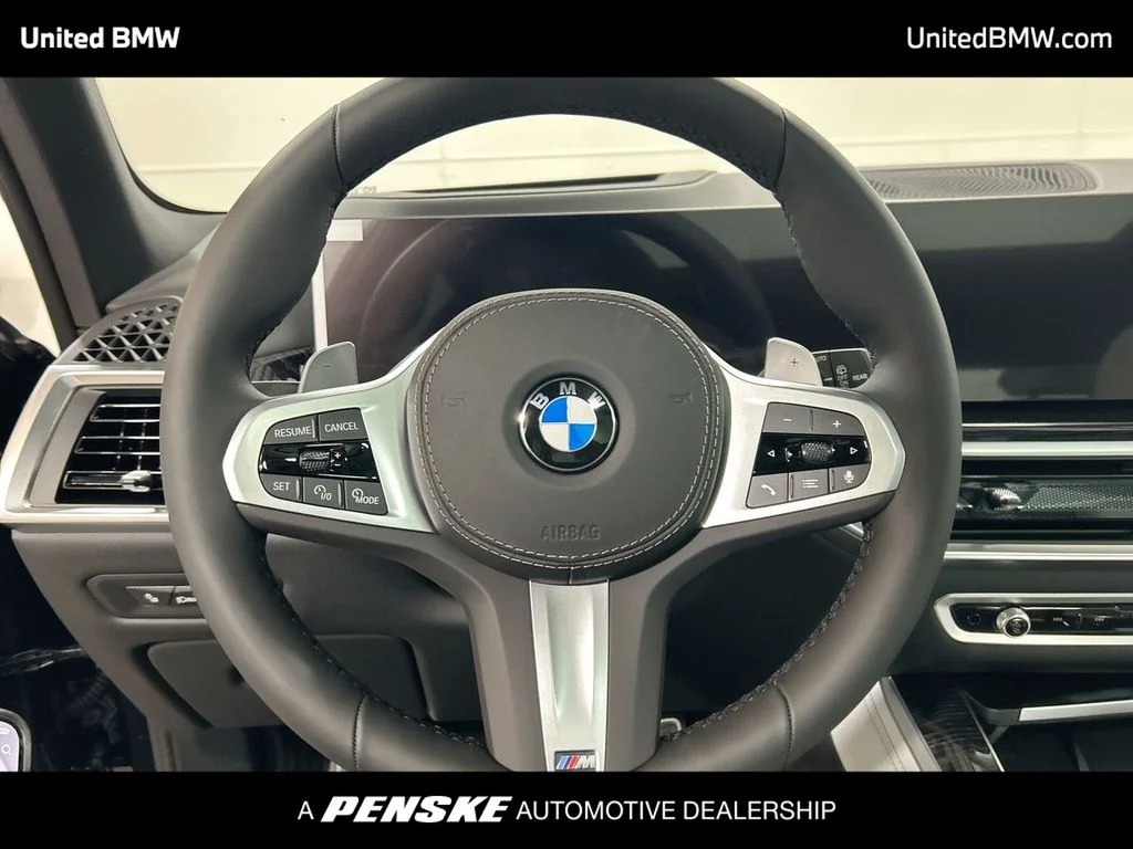 Used 2026 Carbon Black Metallic BMW sDrive40i image 14