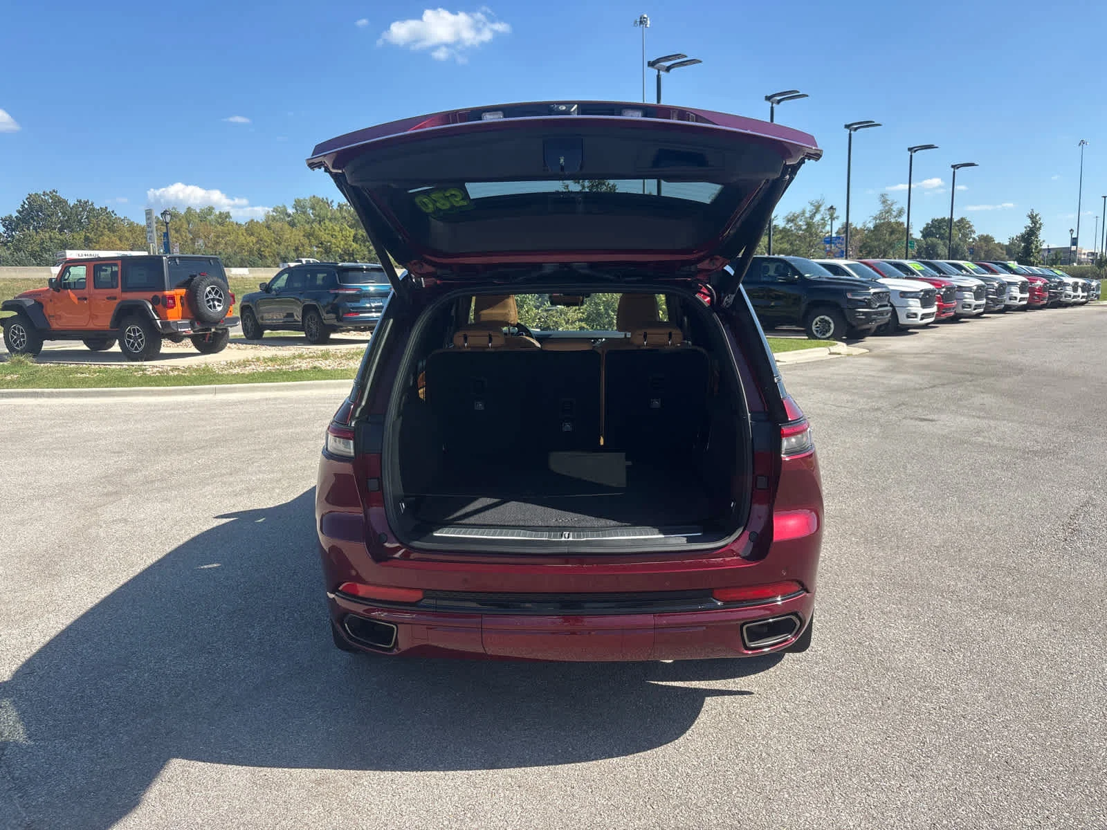 Used 2025 Velvet Red Pearlcoat Jeep Summit Reserve image 12