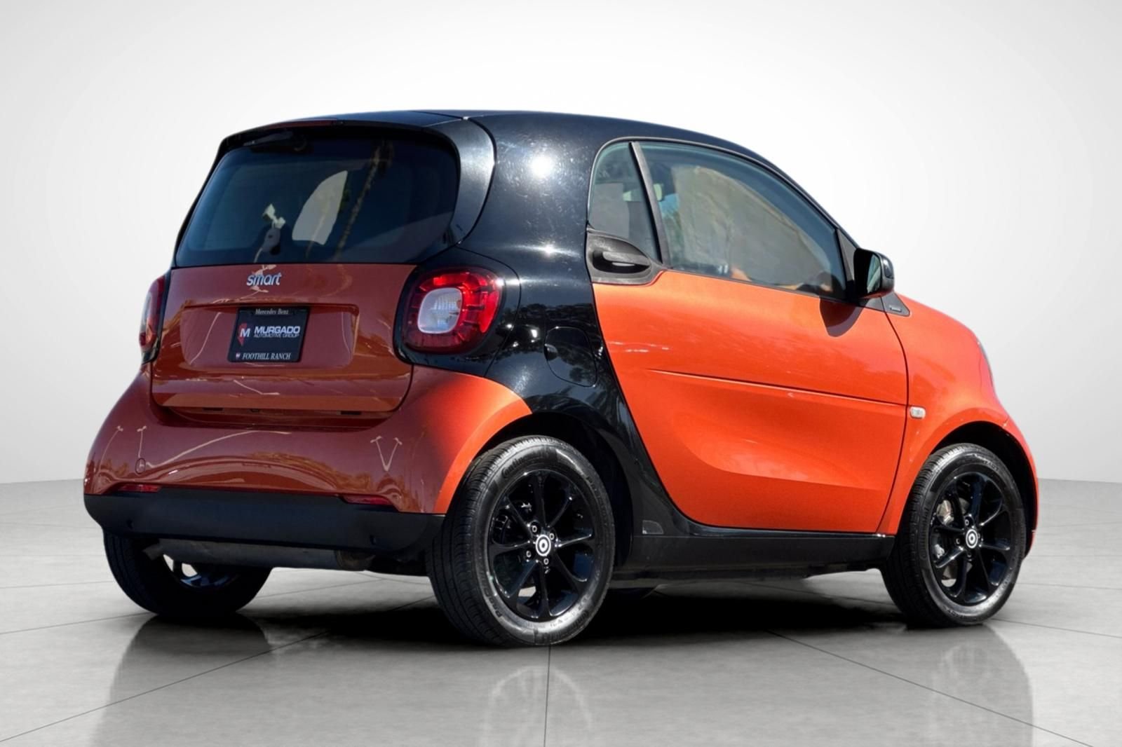 Used 2016 smart fortwo passion with VIN WMEFJ5DA6GK069122 for sale in Lake Forest, CA
