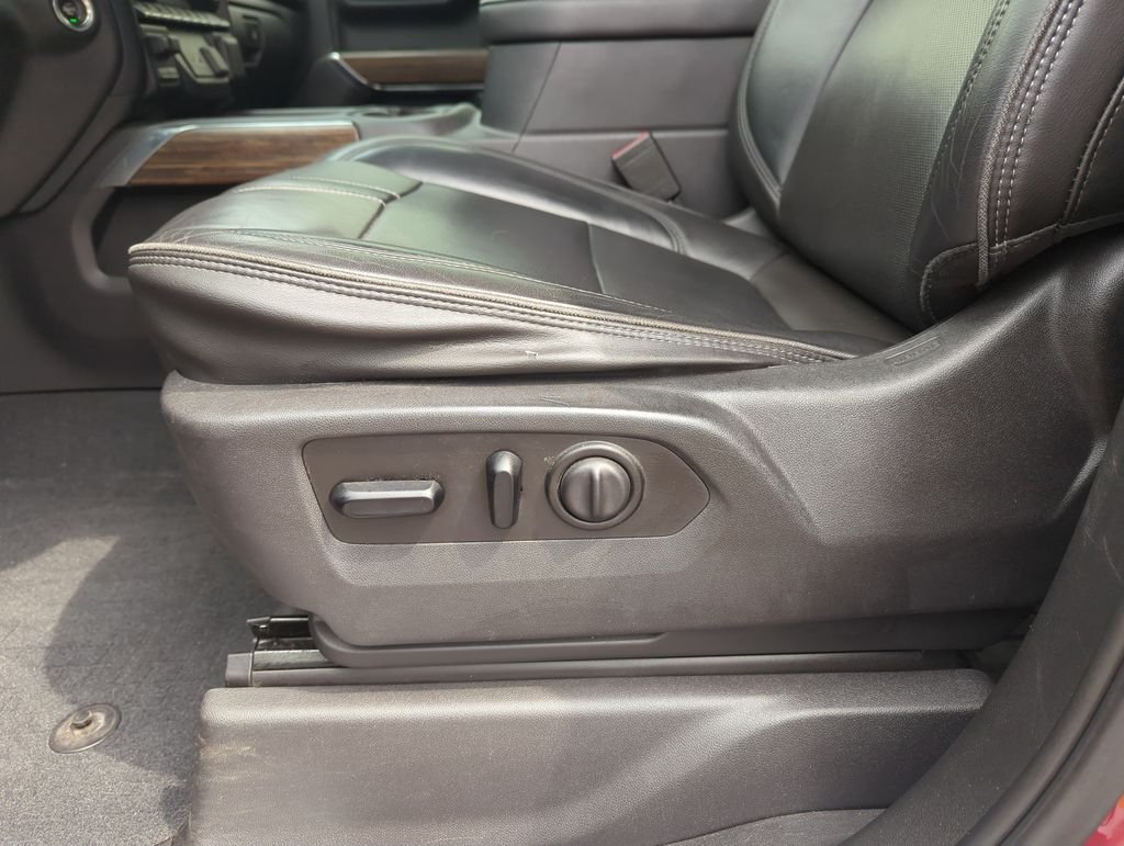 Used 2019 Red Chevrolet High Country image 13