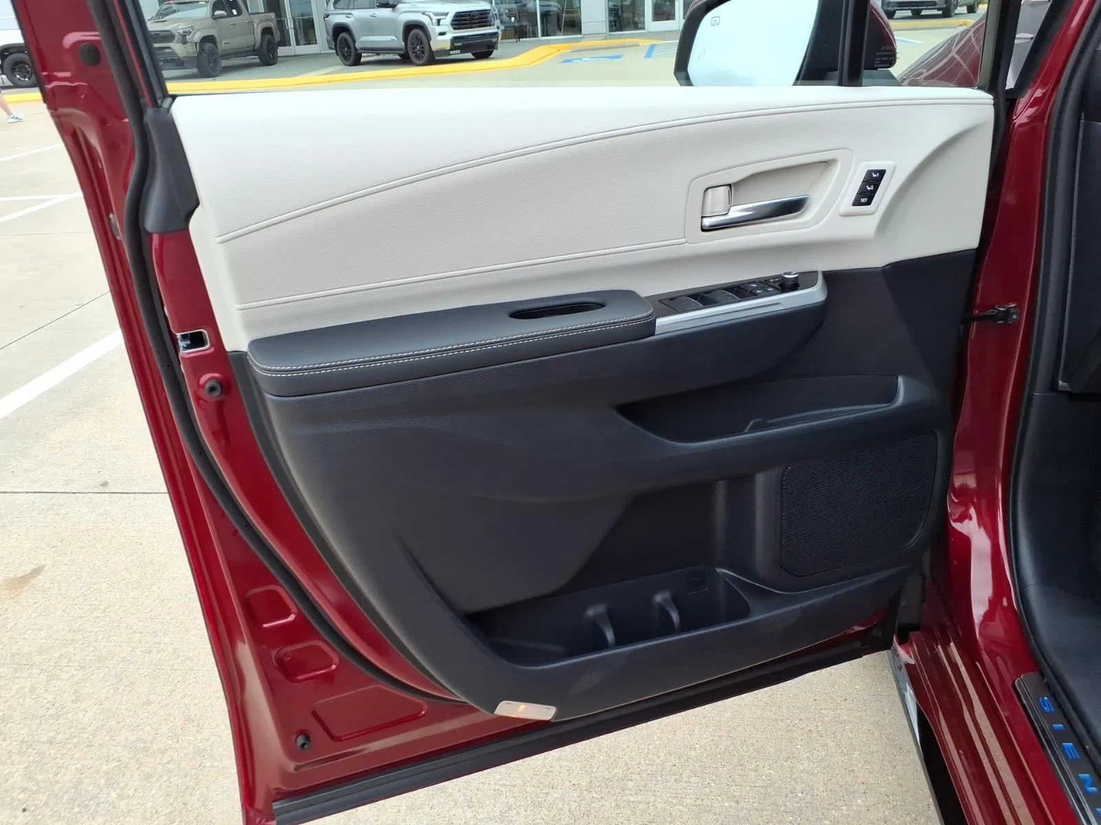 New 2026 Ruby Flare Pearl Toyota Platinum image 20