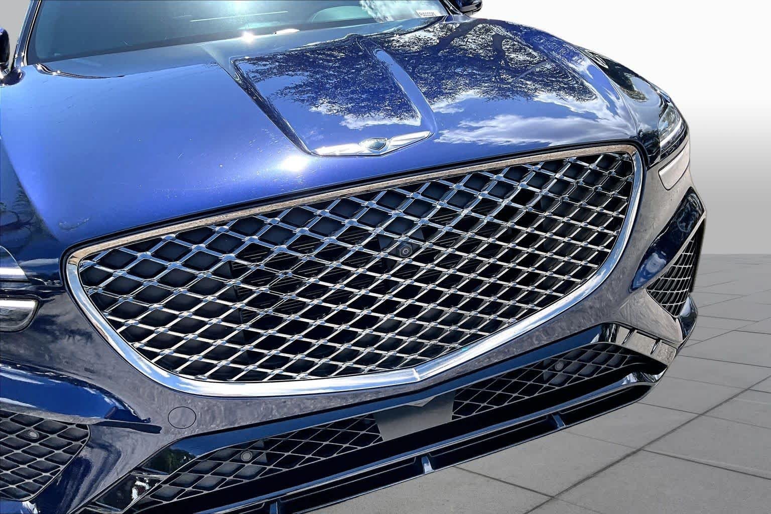 Used 2023 Adriatic Blue Genesis 2.5T image 30