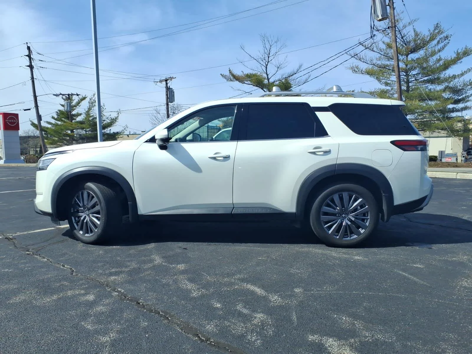 Certified Used 2023 Pearl White Tricoat Nissan SL image 9