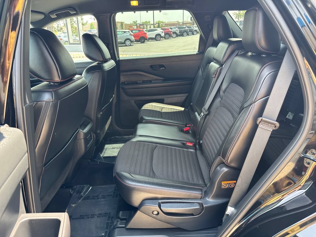 Used 2026 Super Black Nissan Rock Creek image 23
