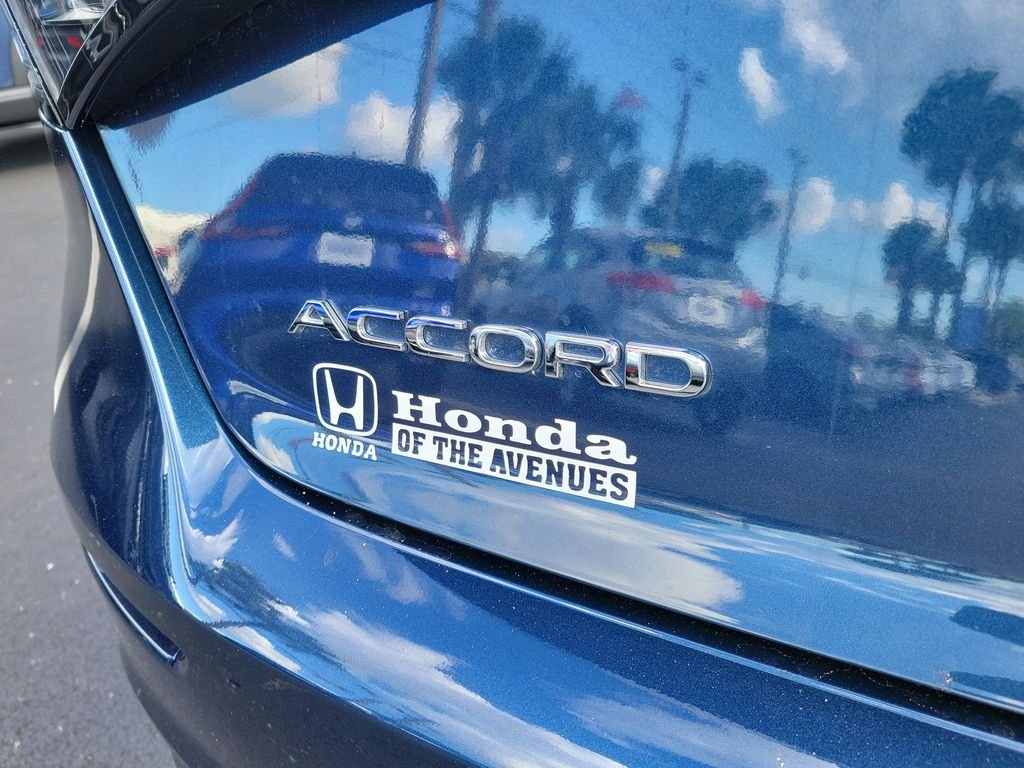 Certified Used 2026 Canyon River Blue Metallic Honda SE image 10