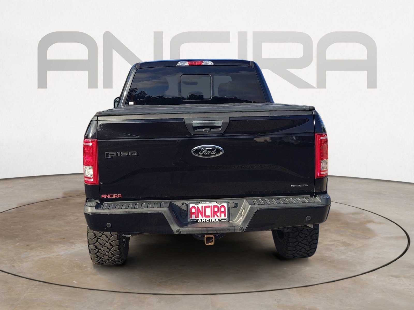 Used 2015 Tuxedo Black Metallic Ford XLT image 9