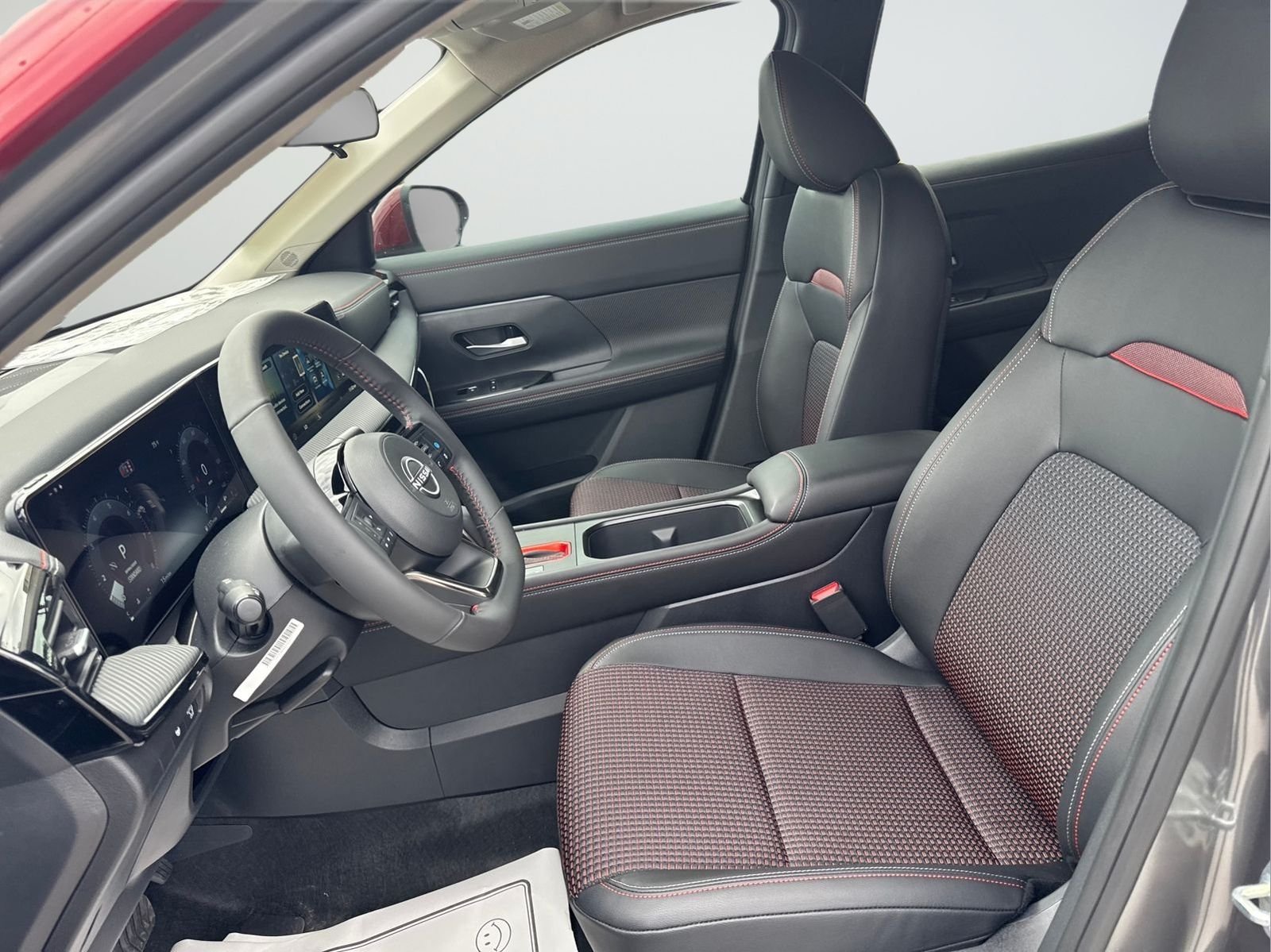 2026 Nissan KICKS SR - Photo 24