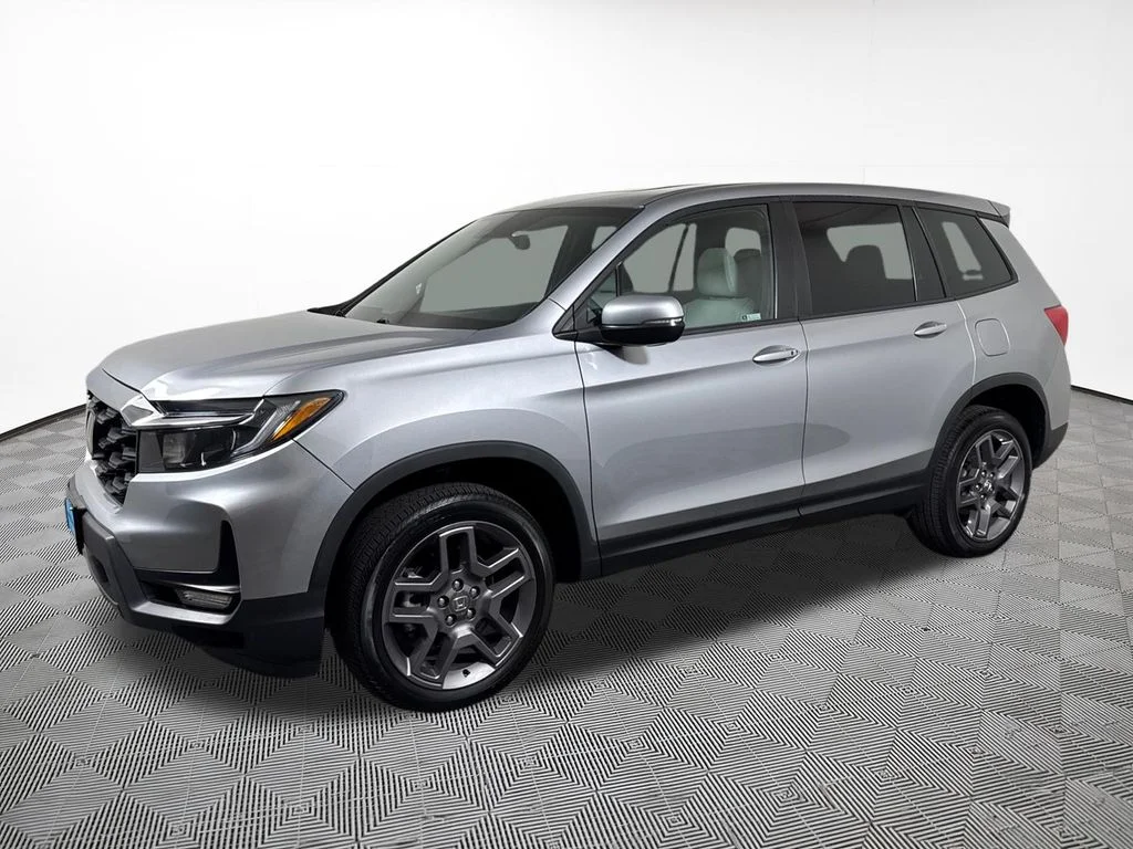 Used 2023 Gray Honda EX-L image 2