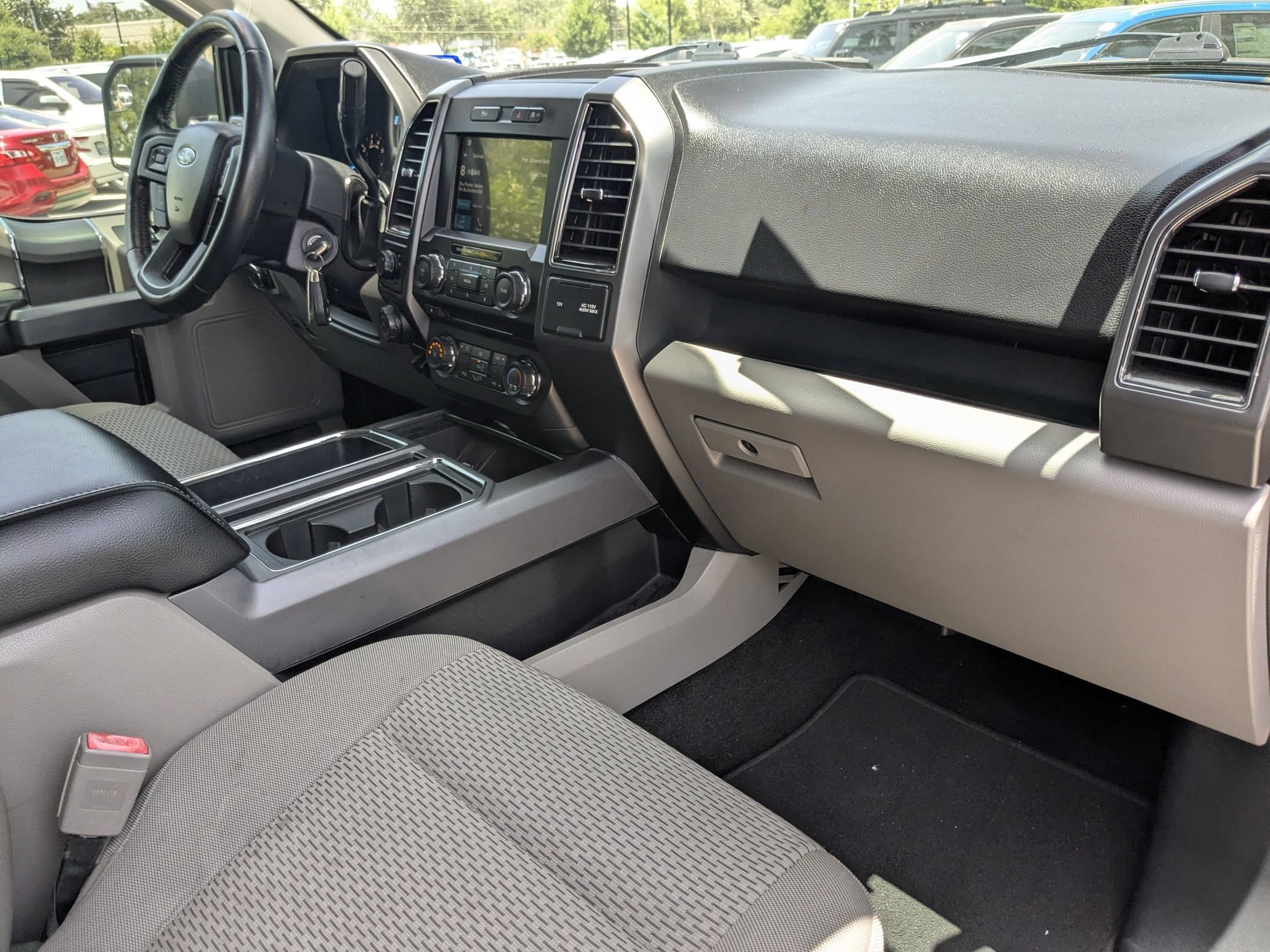 Used 2018 Magnetic Ford XLT image 25