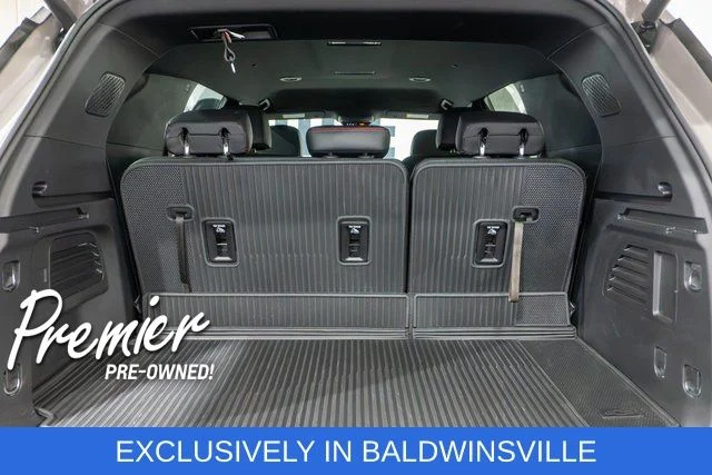 Used 2026 Beige Chevrolet Z71 image 9