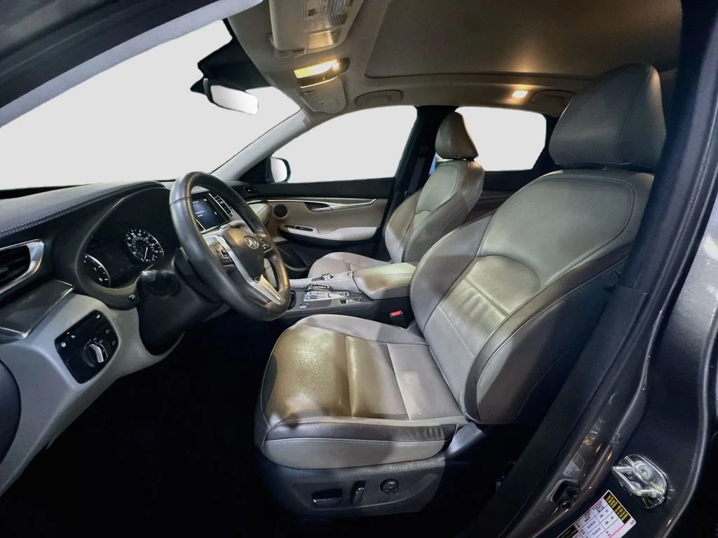 Certified Used 2023 Gray INFINITI LUXE image 21