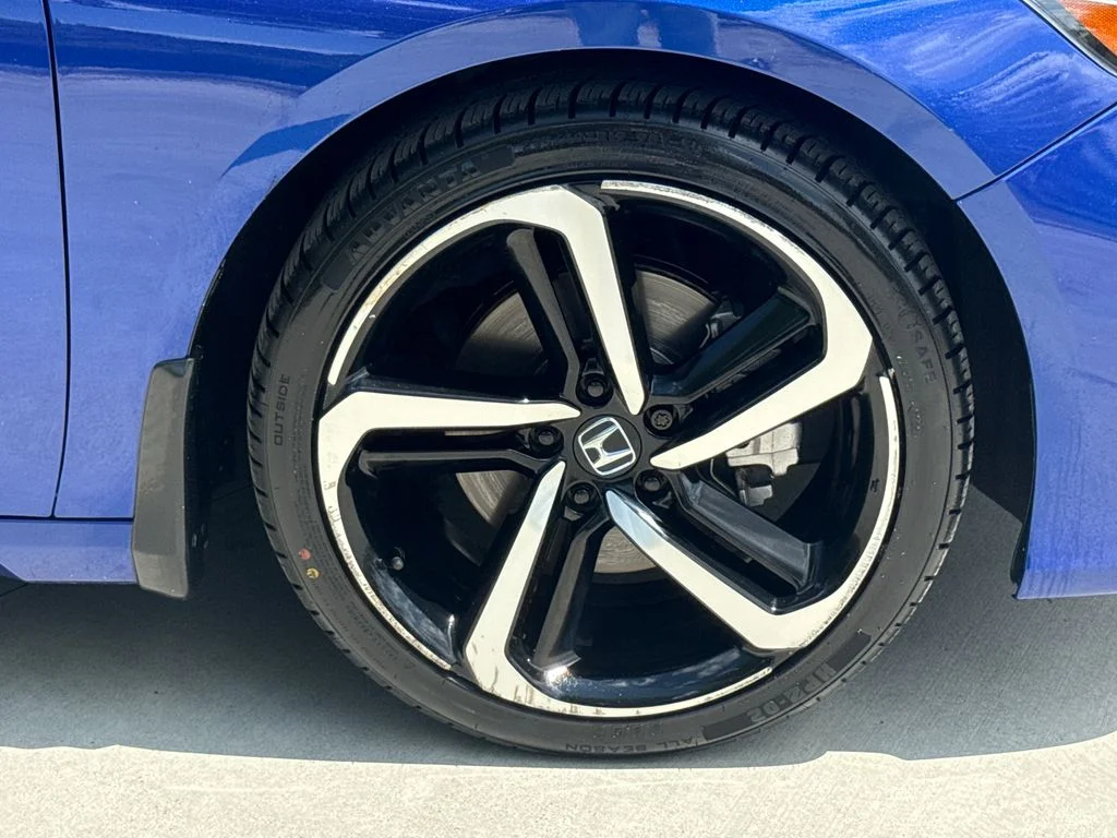 Certified Used 2020 Still Night Pearl Honda Sport image 11