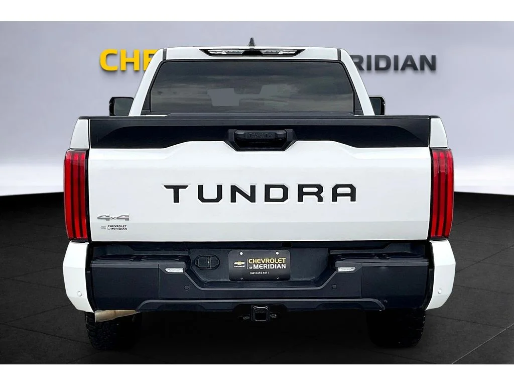 Used 2023 Ice Cap Toyota SR5 image 4