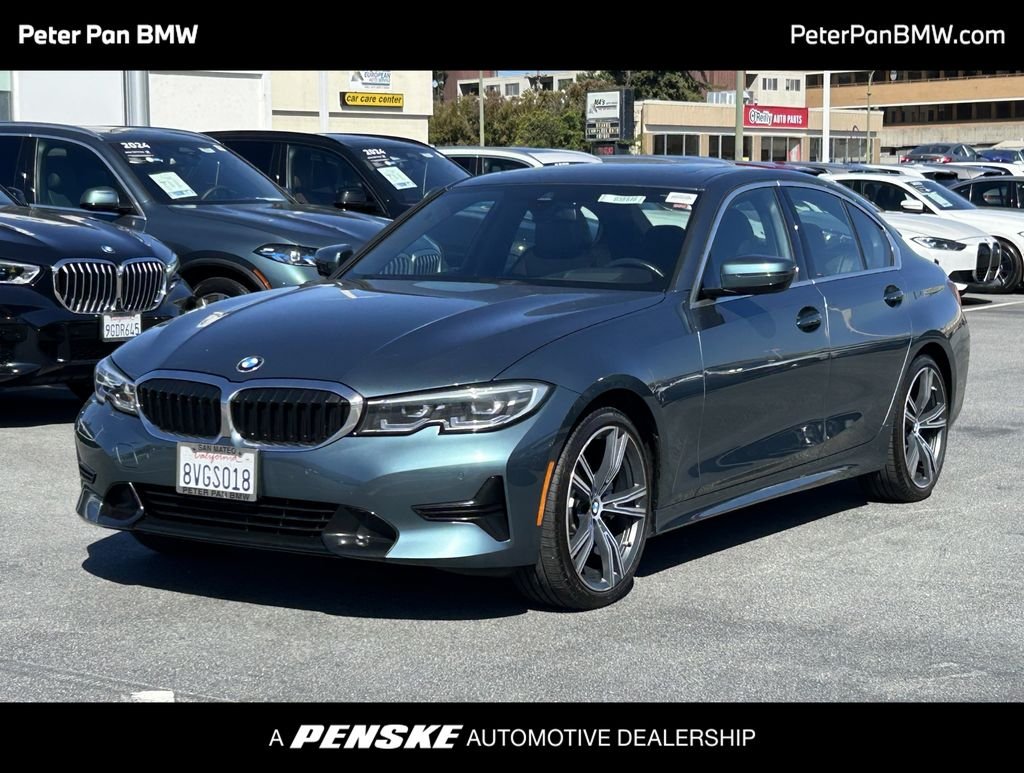 2021 BMW 3 Series 330i Sedan's photo