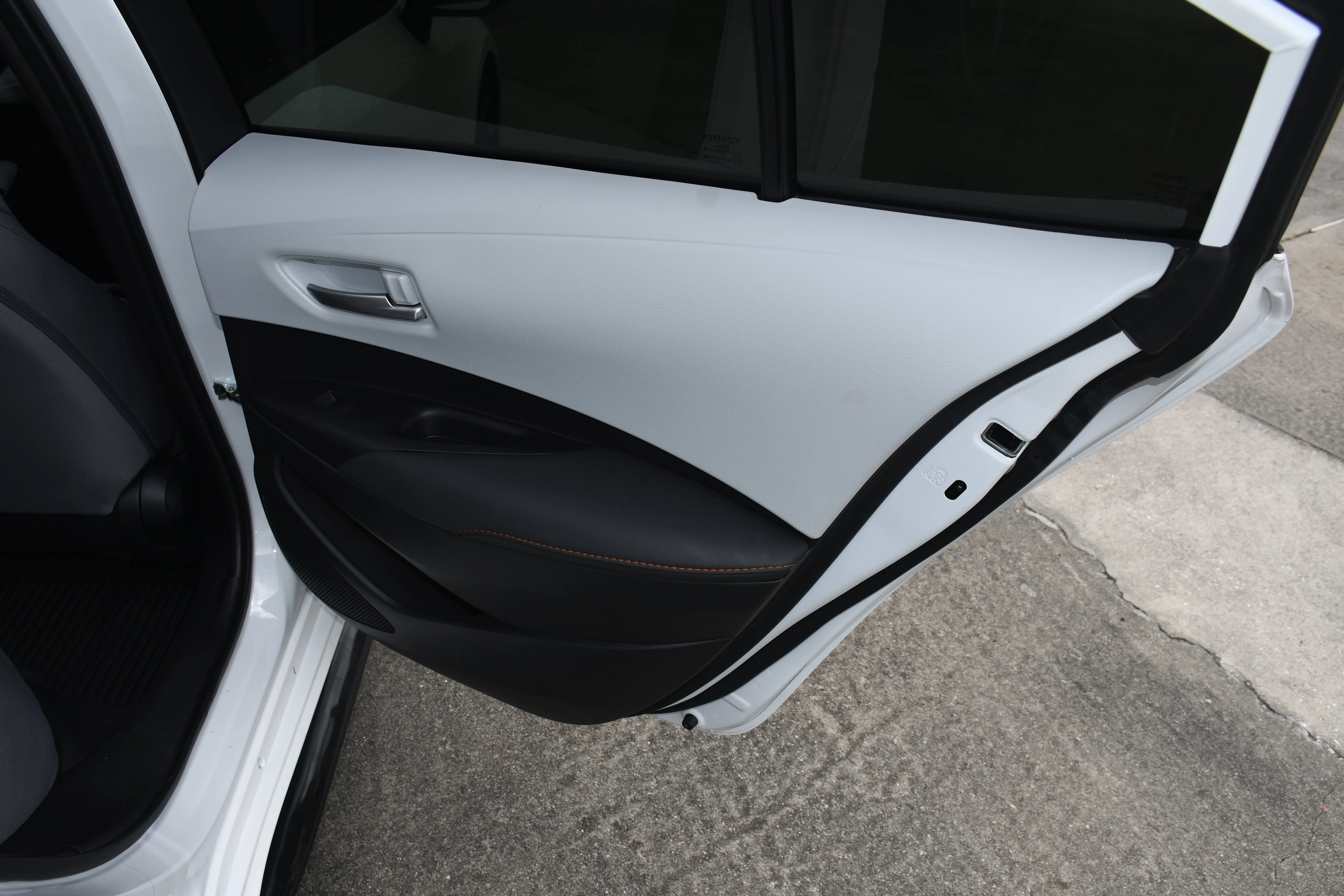 Used 2025 White Toyota FX image 17