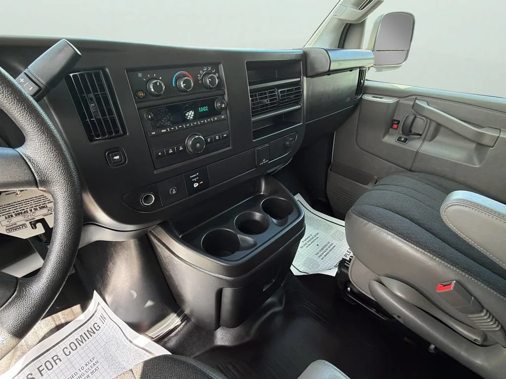 2025 Chevrolet Express Cargo Work Van - Photo 35