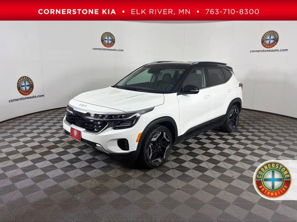 Used 2024 White Kia SX image 1