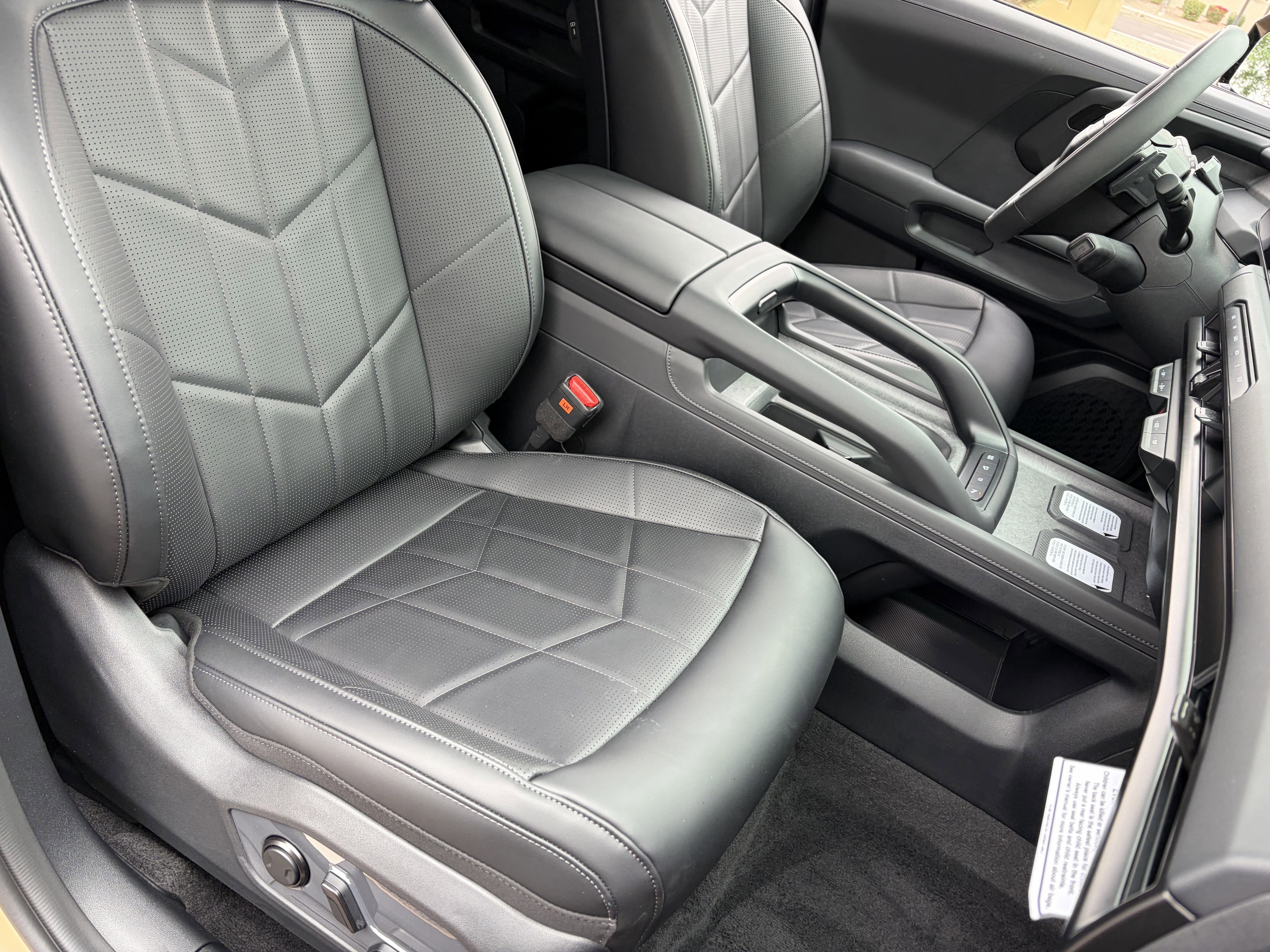 New 2027 Terrain Brown Kia X-Line EX image 8