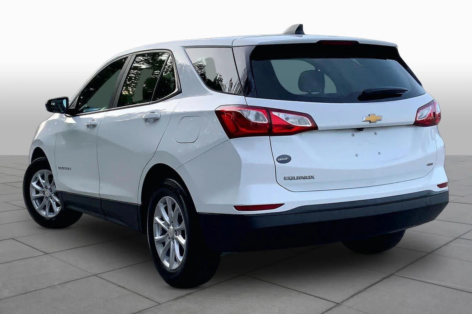 Used 2020 Summit White Chevrolet LS image 12