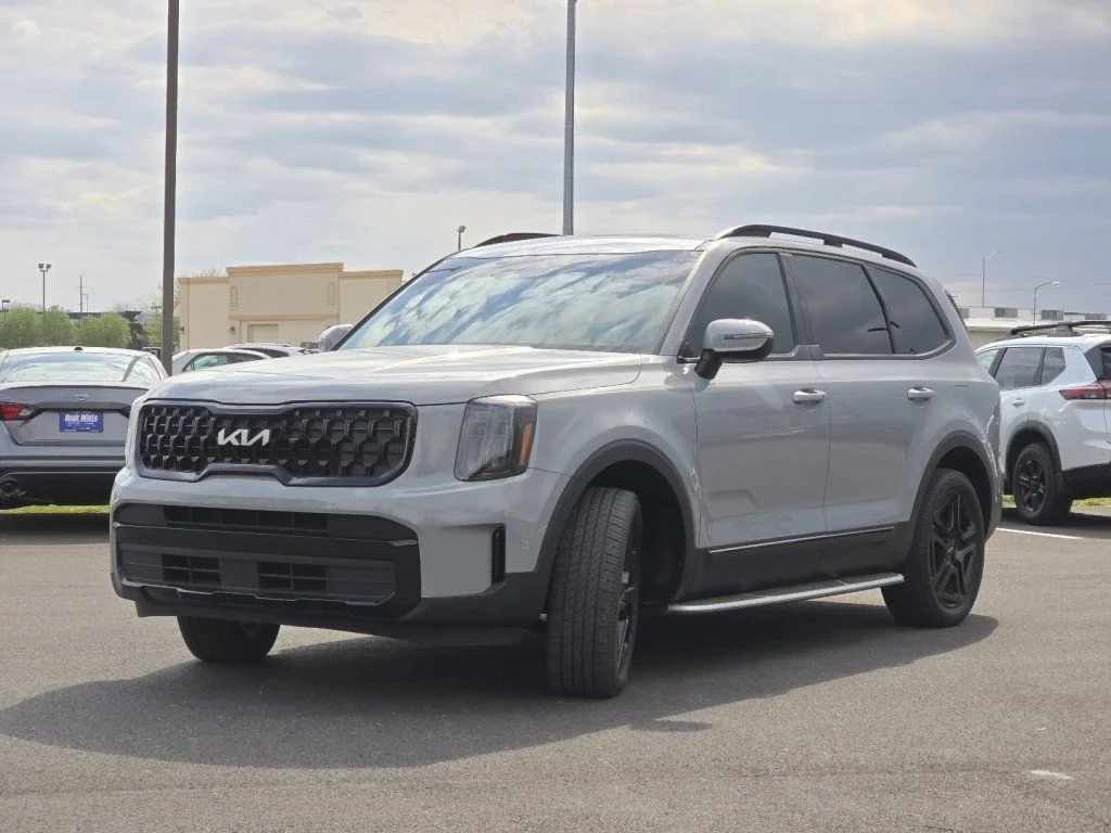 Used 2024 Gray Kia EX X-Line image 10