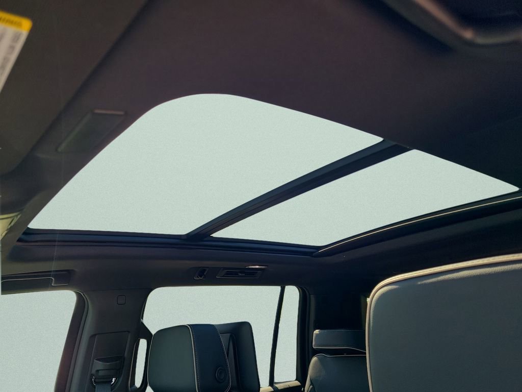 2026 Chevrolet Suburban Premier - Photo 17