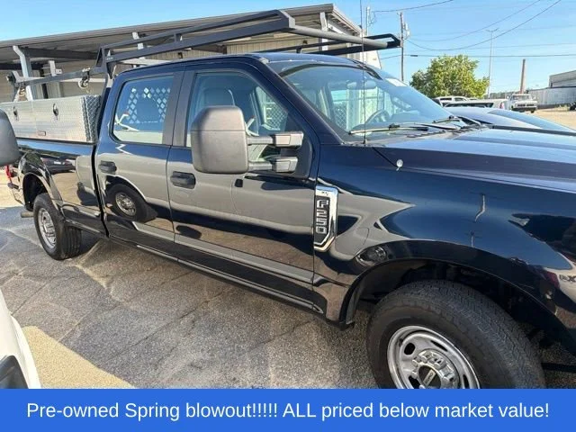 Used 2021 Blue Ford XL image 11