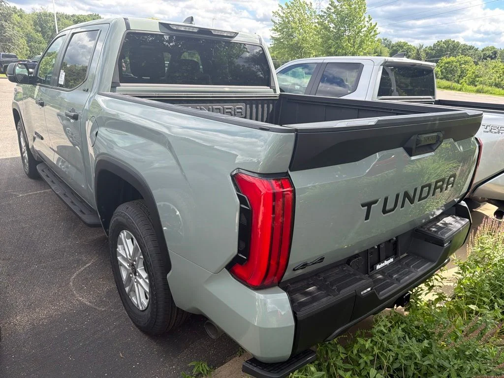 2026 Toyota Tundra SR5 - Photo 18