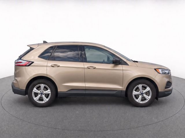 Used 2020 Gold Ford SE image 8