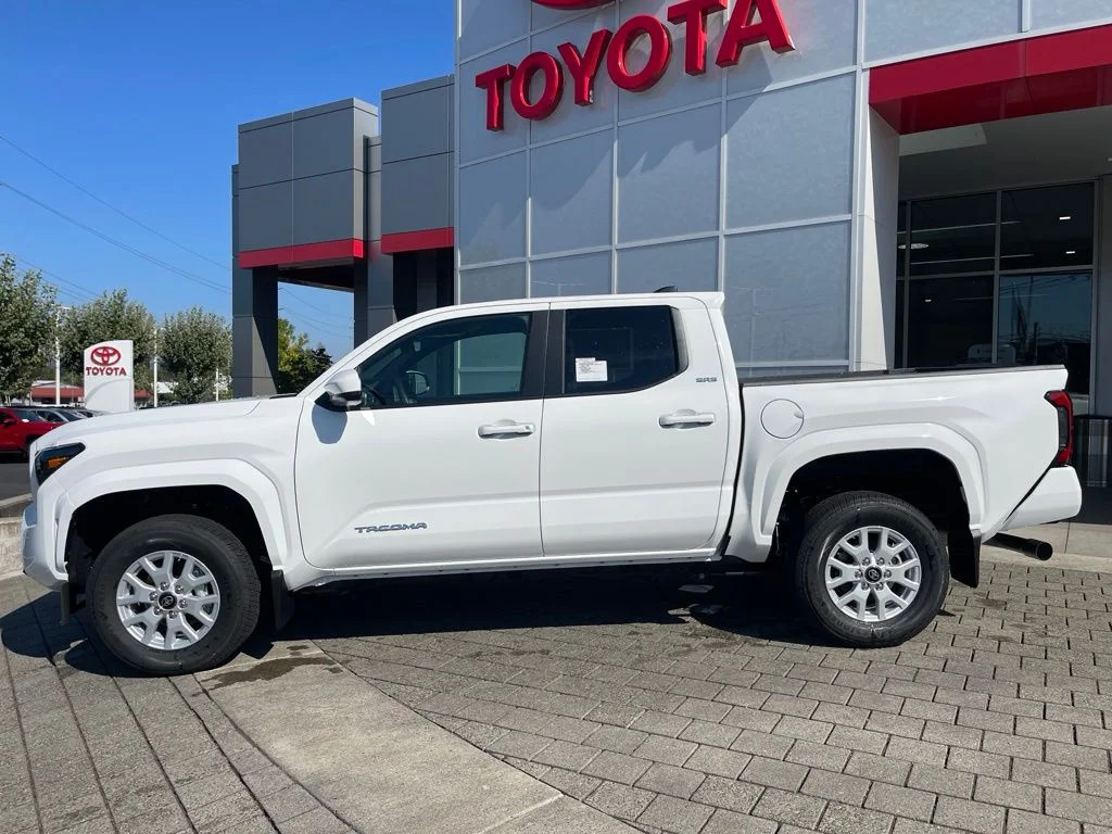 New 2026 Ice Cap Toyota SR5 image 2